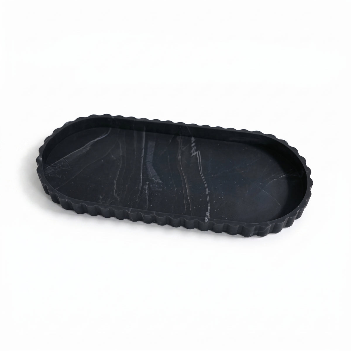 Plateau de rangement ovale en silicone à bord ondulé